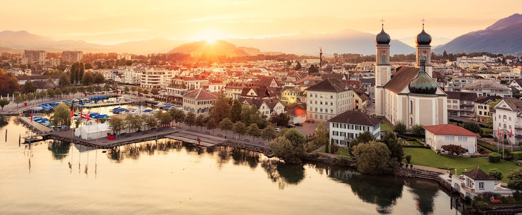 Bild: Luftaufnahme Lachen, Schwyz, Gerry Pacher